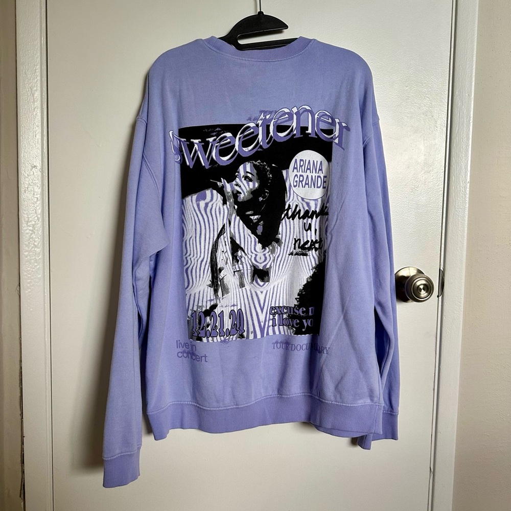 Ariana Grande excuse me I love you sweetener tour crewneck sweatshirt